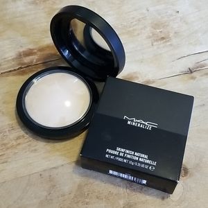 MAC mineralize skinfinish natural